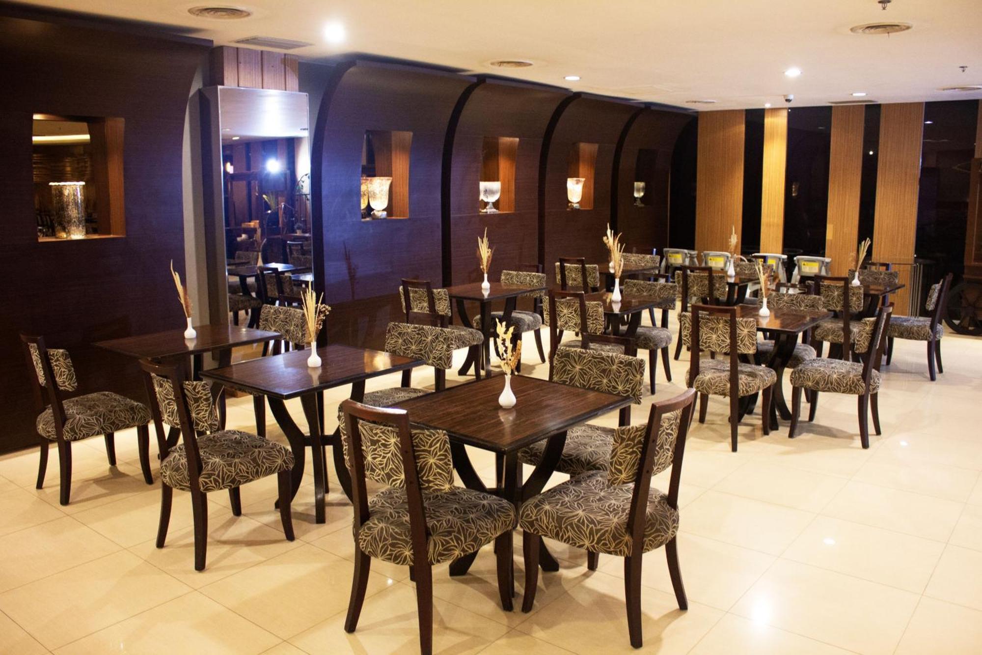 Nemuru Grand Serpong Panunggangah المظهر الخارجي الصورة