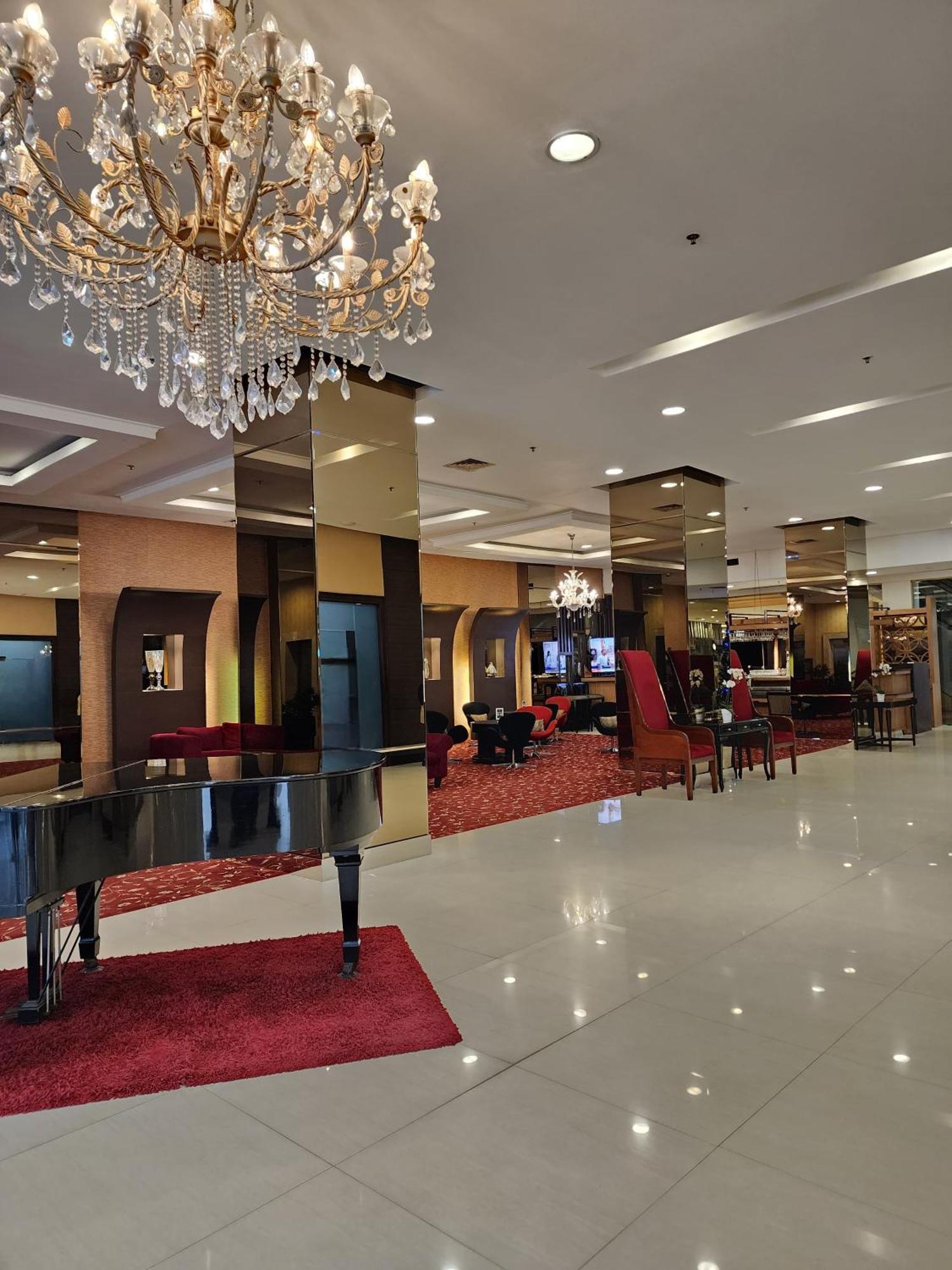Nemuru Grand Serpong Panunggangah المظهر الخارجي الصورة